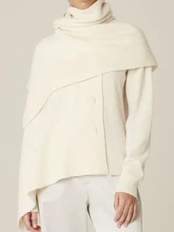 Tücher|Lounge-Wear^Pluto 100% Merinowolle Poncho TEGAN von pinkish beige oder wollweiss