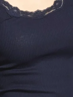 Tops Mit Spitze|Camisole (Breite Träger)^Kokon Zwo 70% Seide 30% Bio-Baumwolle kbA TRÄGERTOP RIPP