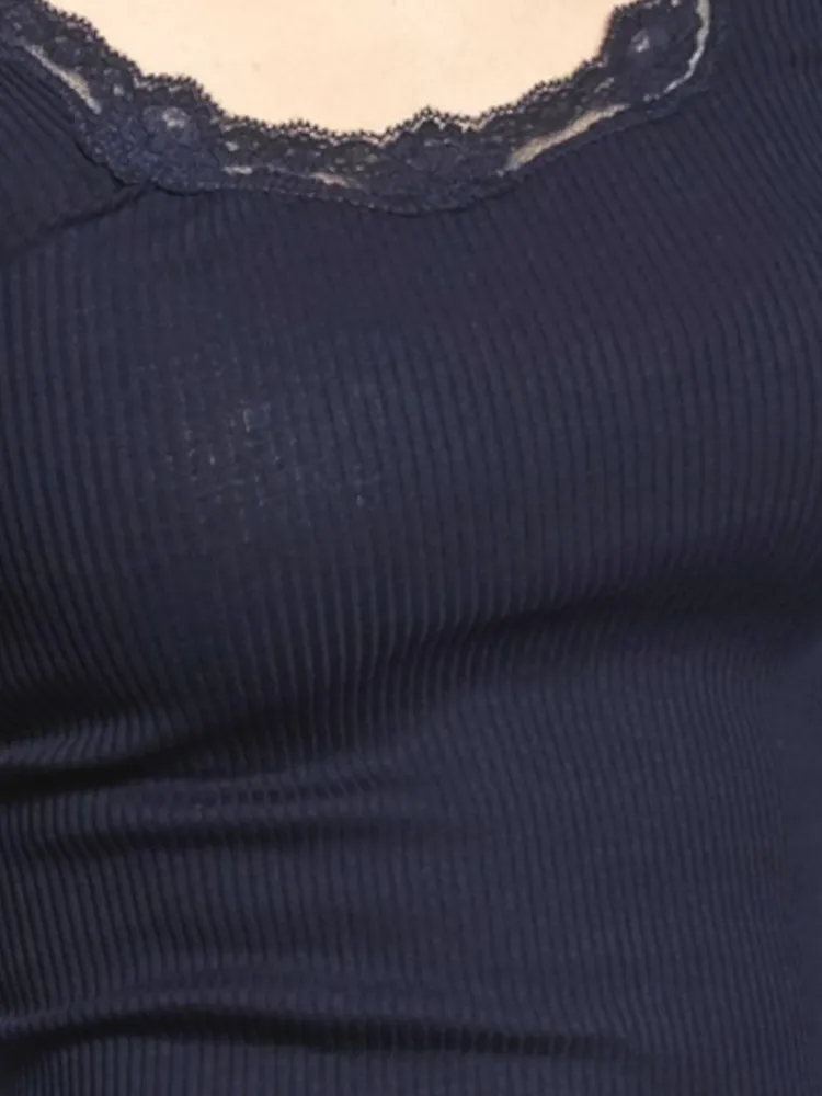 Tops Mit Spitze|Camisole (Breite Träger)^Kokon Zwo 70% Seide 30% Bio-Baumwolle kbA TRÄGERTOP RIPP