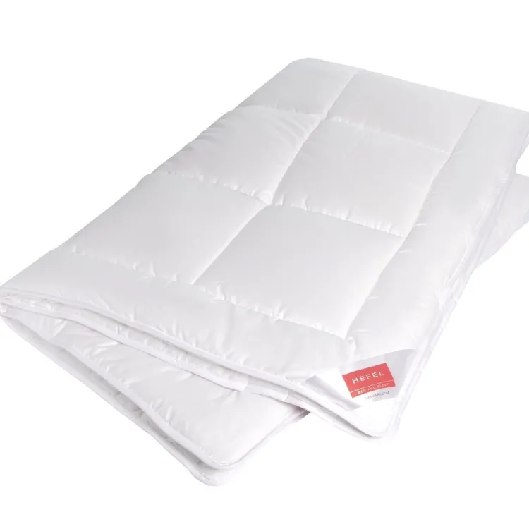 Medium Bettdecken^HEFEL Bettdecke medium light VITAL SILVER POWER GD light von weiß