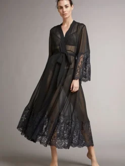Morgenmantel Lang|Morgenmantel Mit Spitze^Vivis Chiffon Morgenmantel ROSSELLA transparent von schwarz