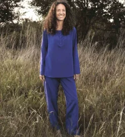 Freizeit- & Reisekleidung|Seiden Basics^Traveleru00b4s Tree Damen  REISE SCHLAFANZUG lang Seide-Baumwolle Traveler´s Tree® 1001 blau