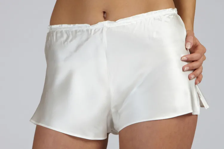 Mit Seidensatin|Alle Unterteile^Gattina Damen Shorts 100% Seide MASPALOMAS Satin von