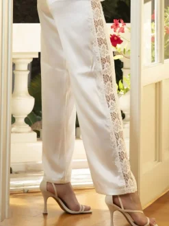 Lounge-Wear|Alle Unterteile^Lise Charmel Hose PRINCESSE IRIS mit Makramee-Spitze von weiss