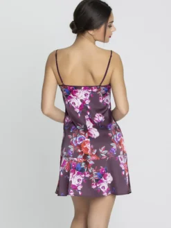 Alle Negligés^Lise Charmel Kurzes Negligé AVEU EN FLEURS aus Stretchseide von dunkles Violett mit Blumenmuster