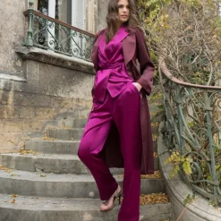 Morgenmantel Lang|Morgenmantel Aus Satin^Marjolaine LAST PIECE 100% Seide Morgenmantel SOIE UNIE aubergine-violett Größe 34 aubergine-farben mit beere-violetten Details