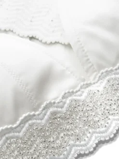 Alle Bhs^Cadolle LAST PIECE Satin Triangel BH GIGI IVOIRE von weiss Größe S elfenbein weiß mit silbernen Schmuckperlen