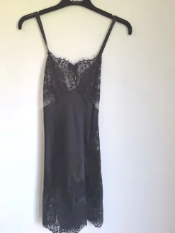 Seidennachthemd|Alle Negligés^Gattina LAST PIECE Seide Negligé kurz SERENATA von nur noch komplett schwarz Größe 36