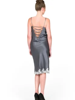 Seidennachthemd|Alle Negligés^Gattina LAST PIECE Seide Negligé SAKHALI antrazith Größe 40 von 1B-Ware antrazith-grau