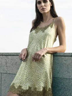 Seidennachthemd|Alle Negligés^Verdiani LAST PIECE Seide Neglige mit Spitze kurz Kiwi Print von Größe 42