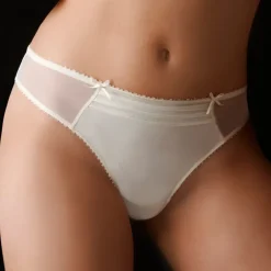 Alle Strings|Strings Mit Seide^Millesia LAST PIECE String CLANDESTINE von mit Seide rot Größe 38