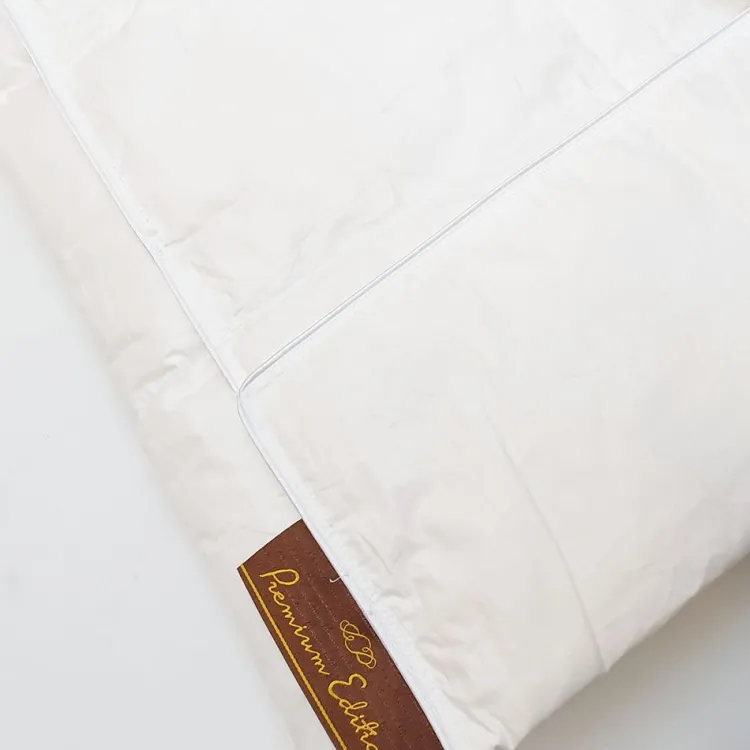 Daunendecken|Sommerdecken^Hu00e4ussling Leichte Sommer Daunendecke SALE DAUNE von Häussling weiß