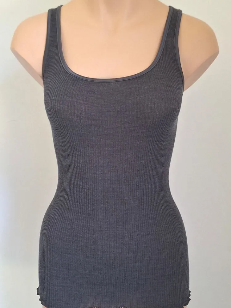 Wolle-Seide Tops|Camisole (Breite Träger)^Artimaglia Merinowolle-Seide CAMISOLE TOP gerippt von