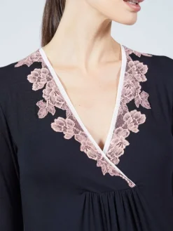 Edle Nachthemden^Verdiani Modal Langarm Nachtkleid wadenlang schwarz-rosa von schwarz mit rosa Spitze