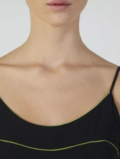 Edle Nachthemden^Verdiani Modal Nachthemd kurz schwarz-kiwigrün von schwarz mit grünen Ziernähten