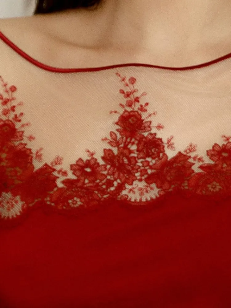 Edle Nachthemden^Ritratti Modal Nachtkleid JULIA mit Tüll von weinrot und schwarz