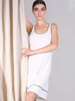 Edle Nachthemden^Verdiani Modal Träger-Nachthemd WKND No. 10 von puderrosé oder sahneweiß mit bronzefarbener Wäschespitze