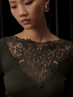 Shirt Mit Spitze|Wolle-Seide Shirts^Oscalito Moosgrünes Wolle-Seide Langarmshirt mit Blumenspitze von in moosgrün