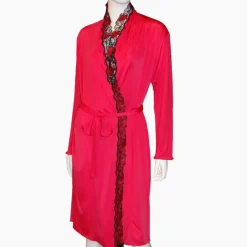 Morgenmantel Kurz|Morgenmantel Mit Seide^Gattina Morgenmantel aus Seidenmix SAMUI von schwarz oder rot mit schwarz-roter Spitze