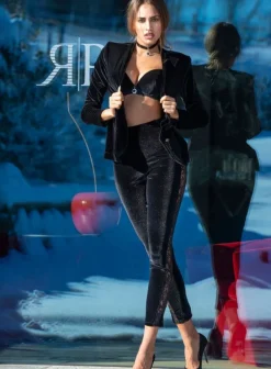 Lounge-Wear^Ambra Samt Jacke mit Spitze schwarz von schwarz mit Knöpfen