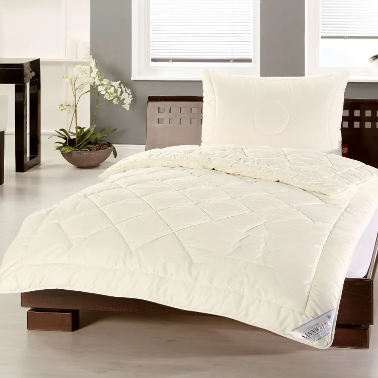 Winterdecken|Naturhaardecken^Sannwald Duo Bettdecke ALPENTRAUM Schafwolle mit Zirbe creme-weiß (natur)