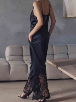 Lounge-Wear|Strandhose & Jumpsuit^Marjolaine Satin Jumpsuit BELLA mit Spitze von schwarz