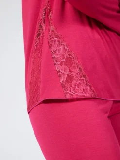 Feine Pyjamas^Verdiani Schlafanzug LAMPONE No. 2 himbeer-rot von himbeere rot mit Spitze