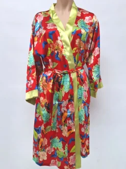 Morgenmantel Kurz|Morgenmantel Aus Satin^Chiara Fiorini Seide Morgenmantel kurz PAPILLON No. 4 von rot oder cremeweiß mit Druck