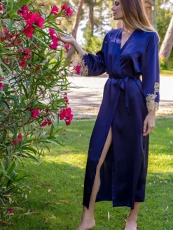 Morgenmantel Lang|Morgenmantel Aus Satin^Marjolaine Seide Morgenmantel lang MARJOLIE No. 9 mit Spitze dunkelblau oder rot mit Spitze