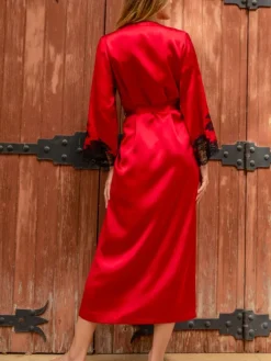 Morgenmantel Lang|Morgenmantel Aus Satin^Marjolaine Seide Morgenmantel lang MARJOLIE No. 9 von dunkelblau oder rot mit Spitze