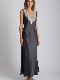 Kleider|Seidenneglige^Vivis Seide Nachtkleid LEONA mit Spitze von