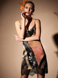 Alle Negligés|Seidenneglige^Chiara Fiorini Seide Neglige CHRISTMAS CAPSULE schwarz-gold von schwarz gold mit Spitze