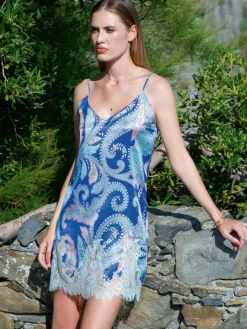 Seidennachthemd|Alle Negligés^Chiara Fiorini Seide Neglige kurz SUMMER PAISLEY von malve oder blau