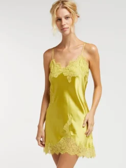 Alle Negligés|Seidenneglige^Vivis Seide Neglige LUANA von grünlich gelb mit Spitze