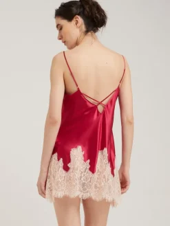 Alle Negligés|Seidenneglige^Vivis Seide Neglige LYDIA von rot oder silbergrau mit Spitze