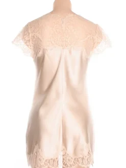 Alle Negligés|Seidenneglige^Marjolaine Seidennegligé ETINCELLE No. 3 sandfarben mit Spitze sand oder schwarz mit Spitze