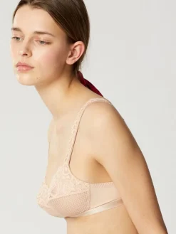 Alle Bhs^Maison Lejaby Spitze Softcup-BH GABY von