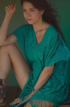 Strandkleider & Sommerkleider|Kaftan, Tunika & Pareo^Pain de Sucre Spitze Strandtunika JESSE 20 einfarbig von weiß mit Fransensaum