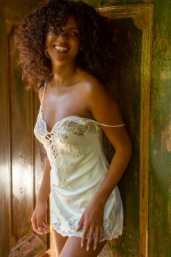 Alle Negligés|Seidenneglige^Marjolaine Stretchseide Mini Combinette NACRE No. 2 von