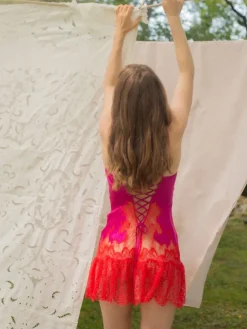 Seidenneglige|Seidennachthemd^Marjolaine Stretchseide Nuisette MELINDA fuchsia mit Spitze