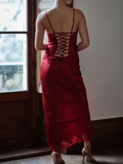 Alle Negligés|Seidenneglige^Marjolaine Stretchseidenneglige VELVET in lang von in rot oder rosa/schwarz